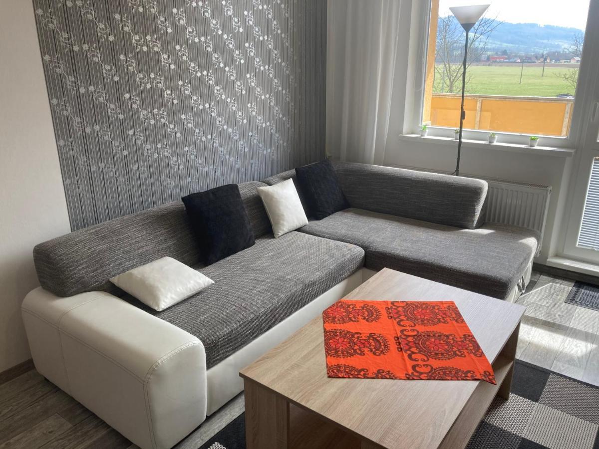 Apartman Ve Velkych Losinach Velke Losiny Luaran gambar